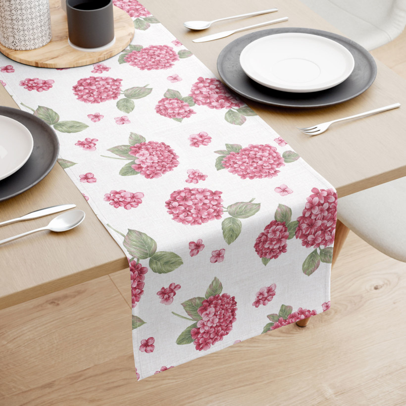 Bieżnik na stół Loneta - różowe kwiaty hortensji